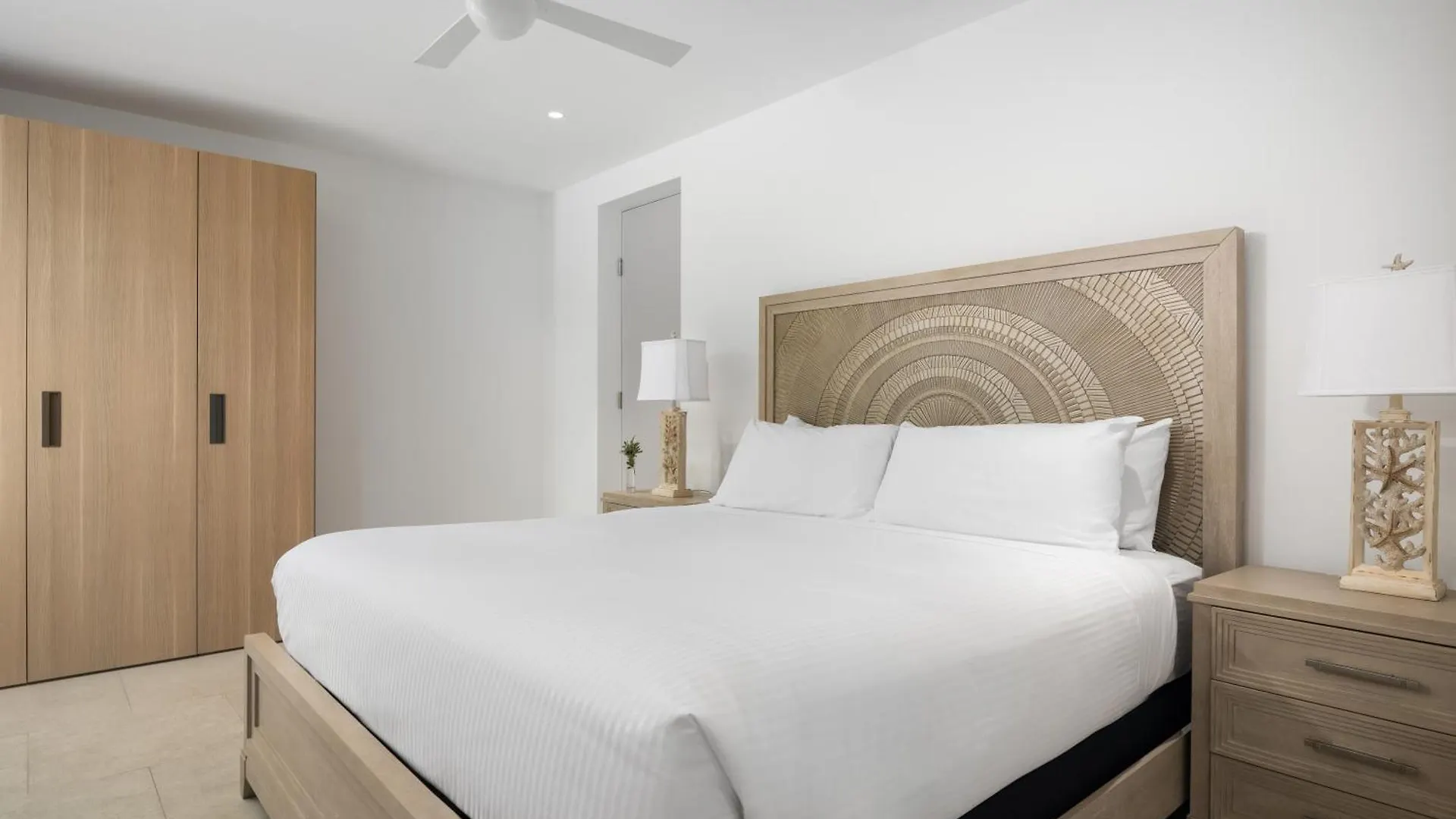 South Bank Hotel Long Bay