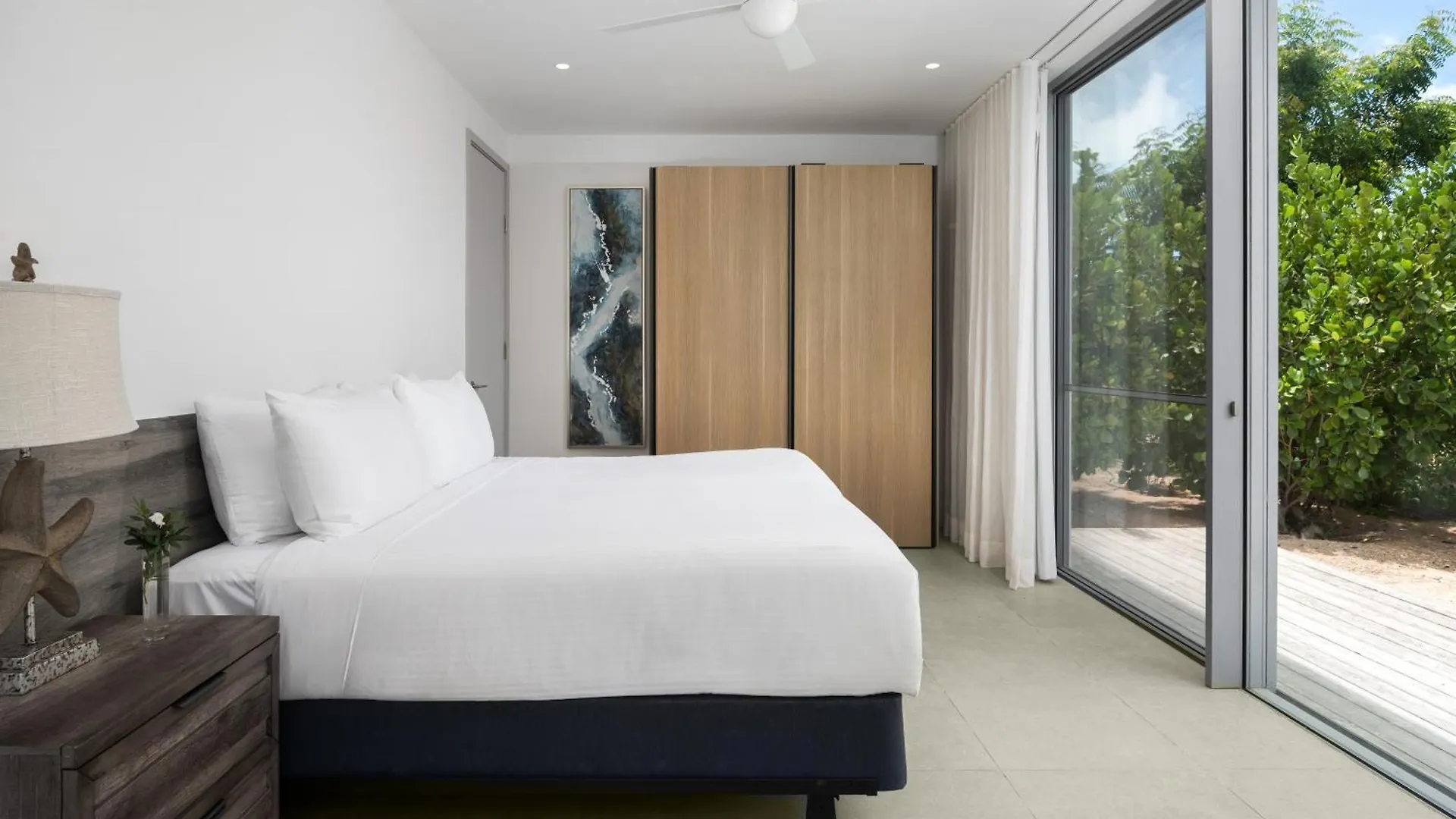Resort South Bank Hotel Long Bay