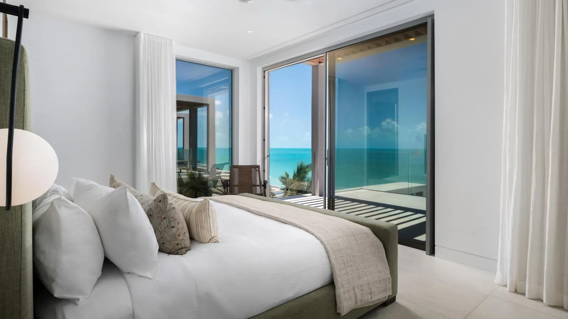 Отель South Bank Long Bay 5*,  Теркс и Кайкос