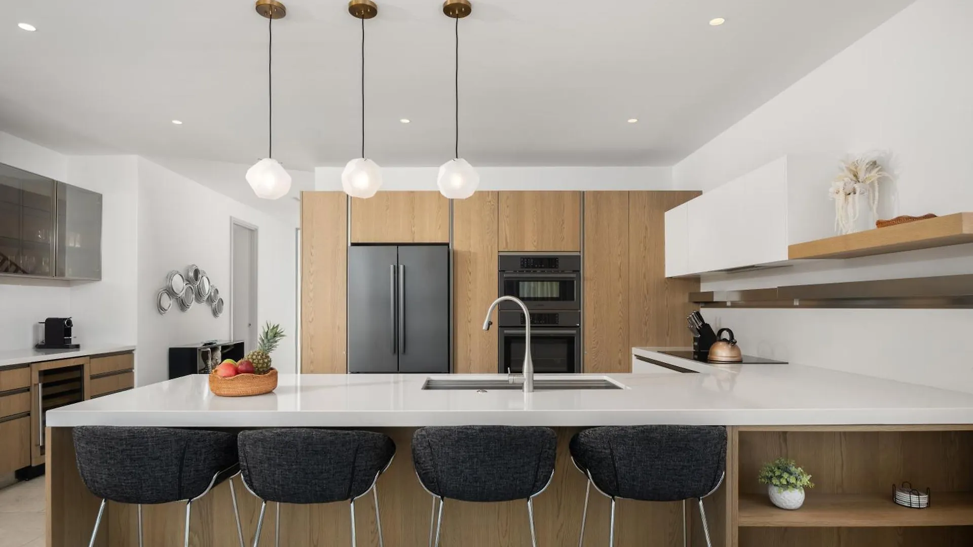 Отель South Bank Long Bay 5*,  Теркс и Кайкос